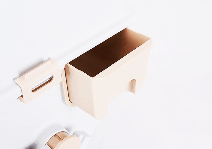 Sleek Kitty Corner Cat Litter Box