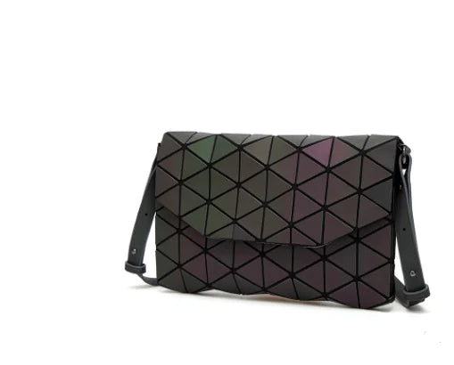 The Envelope Crossbody – Sculptural Elegance in Motion