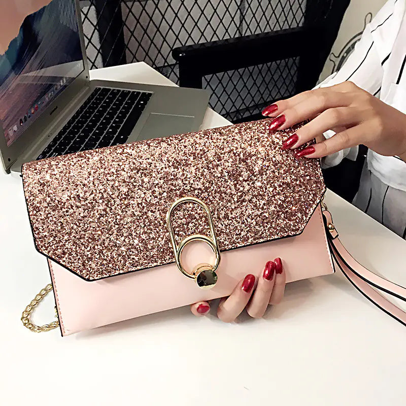 The Élan Envelope – A Sculptural Clutch for Day-to-Dusk Refinement