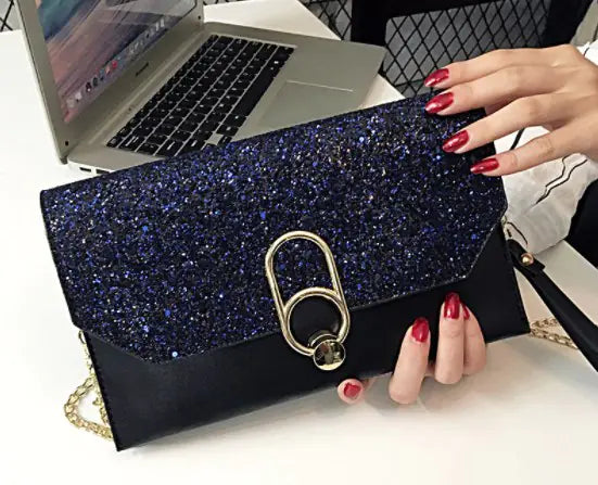 The Élan Envelope – A Sculptural Clutch for Day-to-Dusk Refinement