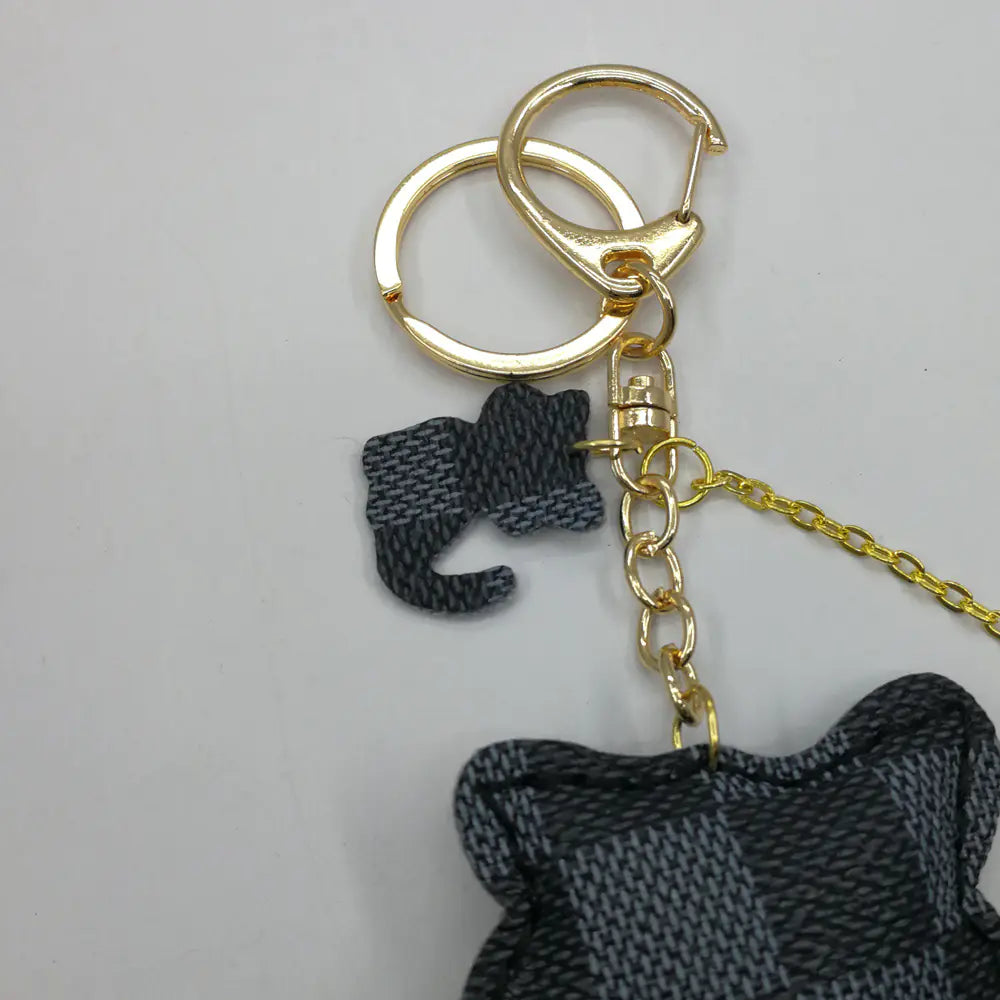 Cat Silhouette Faux Fur Charm – Elegant Key & Handbag Accent
