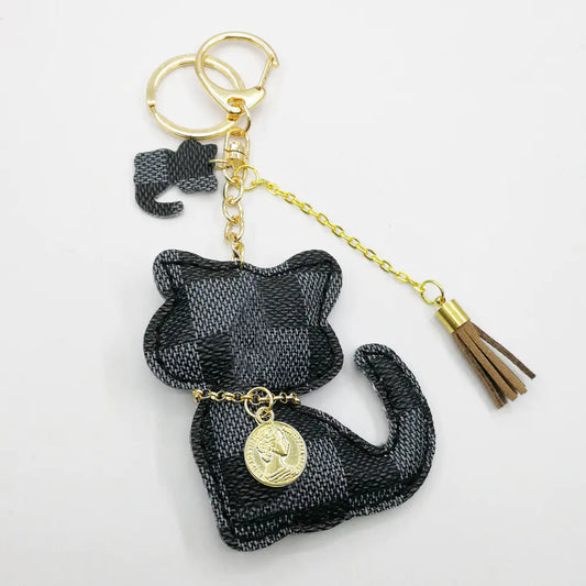 Cat Silhouette Faux Fur Charm – Elegant Key & Handbag Accent
